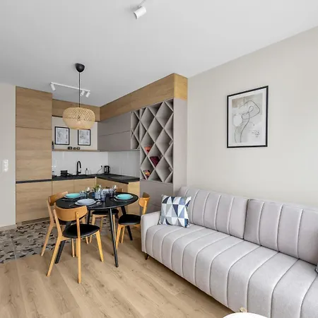 Apartment Airport - Parking & Balcony - By Rentujemy *