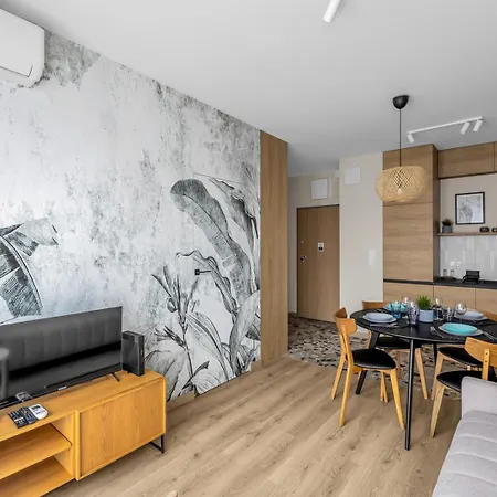 Airport - Parking & Balcony - By Rentujemy