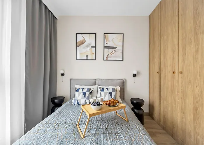 아파트 Airport - Parking & Balcony - By Rentujemy 바르샤바