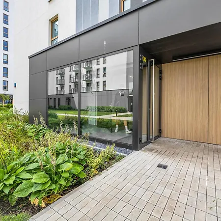 Airport - Parking & Balcony - By Rentujemy Varsavia